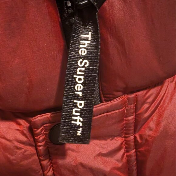 🔥Bargain! Aritzia TNA The Super Puff (Maroon/Red) Size S | AS IS Needs Cleaning - Picture 12 of 12